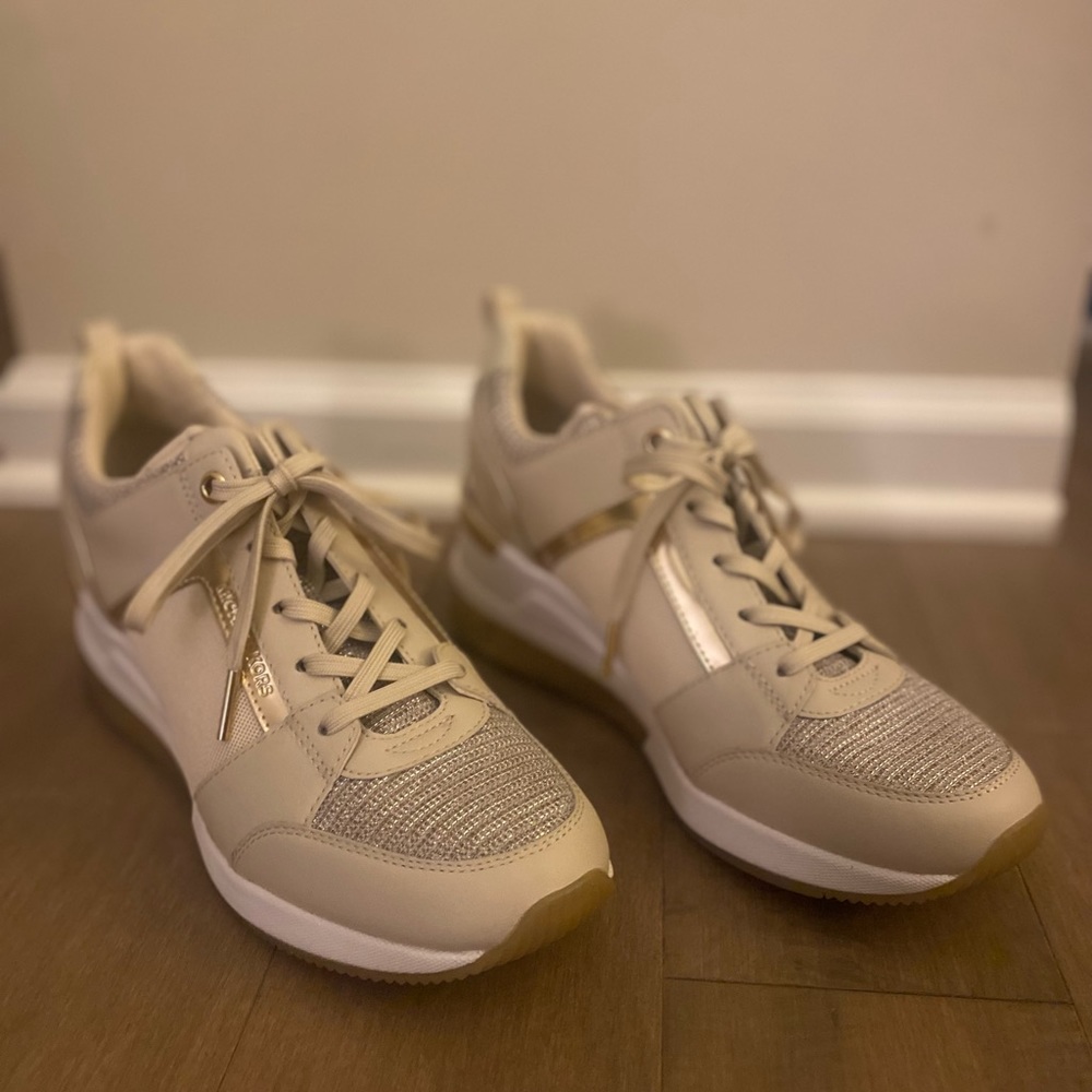 Michael Kors Women’s Size 8 Wedge Sneakers